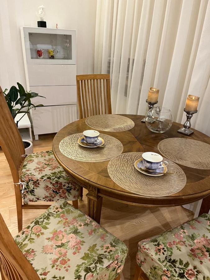Provence Style Apartment In Old Town Klaipėda Exteriör bild