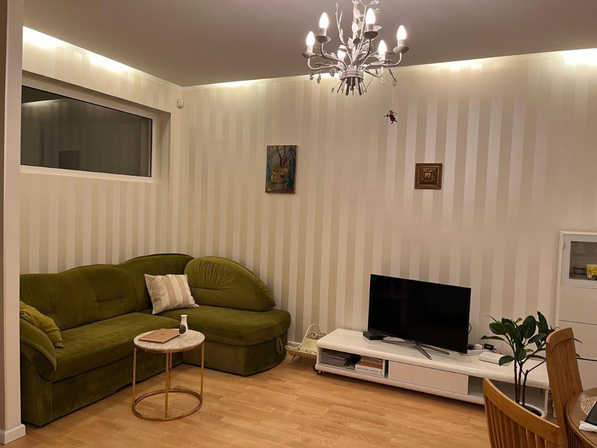 Provence Style Apartment In Old Town Klaipėda Exteriör bild